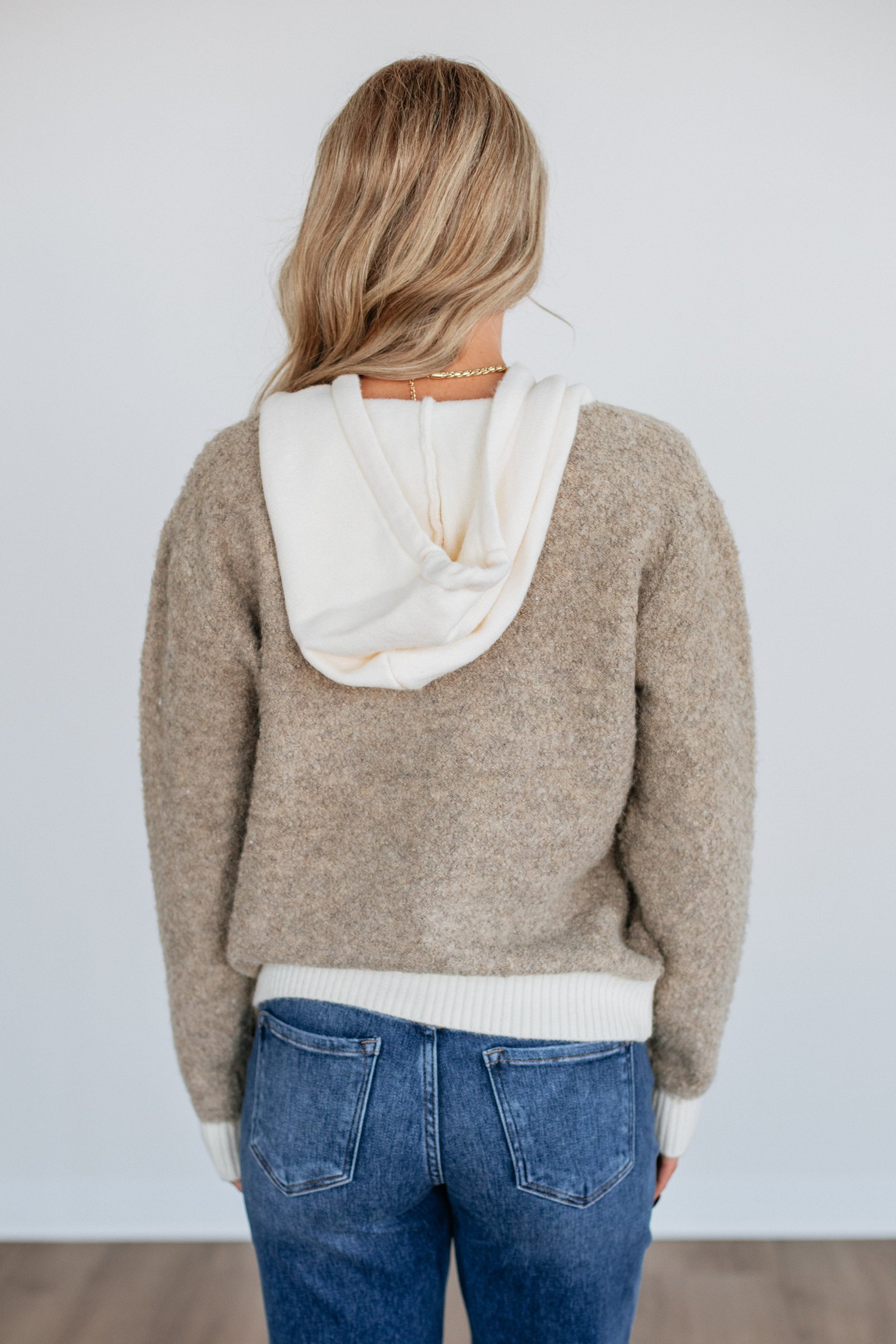 Tailsey Hooded Sweater - Image 4